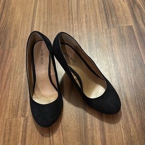 Nine West black suede wedge